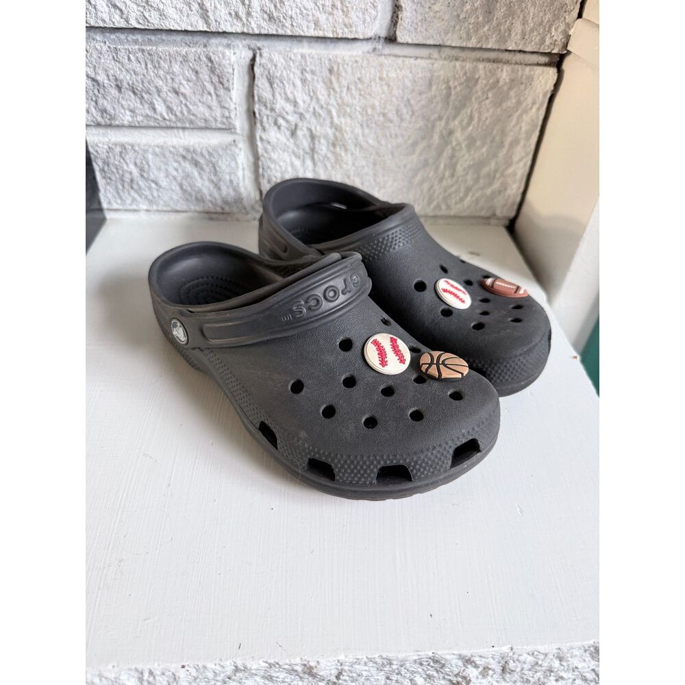 Crocs Boys Black Classic Sports Clogs Basketball Baseball Size 4
